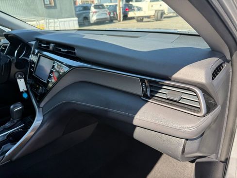 Used 2019 Toyota Camry LE image 29
