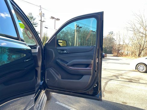 Used 2015 GMC Yukon SLT w/ HD Trailering Package image 9