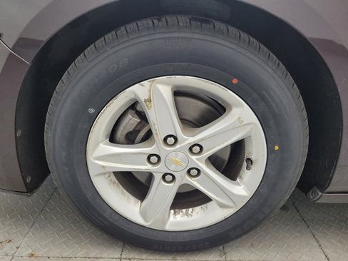 Used 2021 Chevrolet Malibu LS FWD image 31