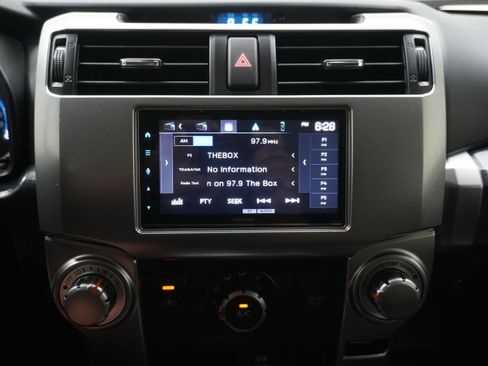 Used 2016 Toyota 4Runner SR5 image 20