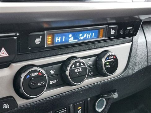 Used 2017 Toyota Tacoma Limited w/ Tow Package image 23