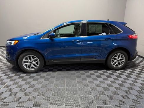Used 2023 Ford Edge SEL w/ Convenience Package image 6