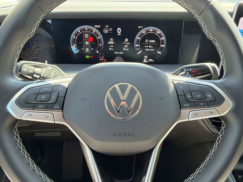 Certified 2026 Volkswagen Tiguan S FWD image 17