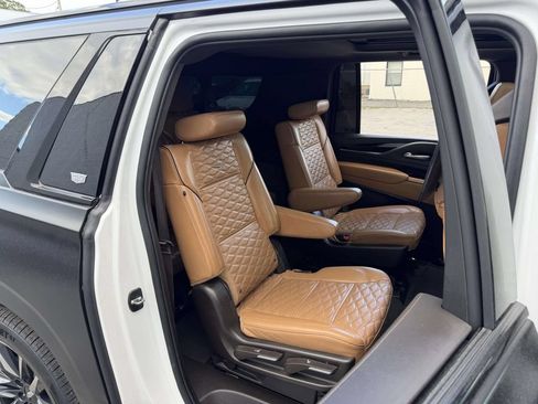 Used 2023 Cadillac Escalade ESV Sport w/ Touring Package AWD/4WD image 14