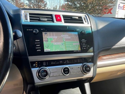 Used 2015 Subaru Outback 2.5i Limited image 15