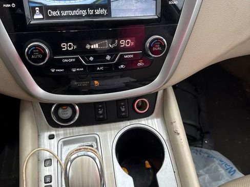 Used 2015 Nissan Murano SL w/ SL Technology Package AWD/4WD image 17