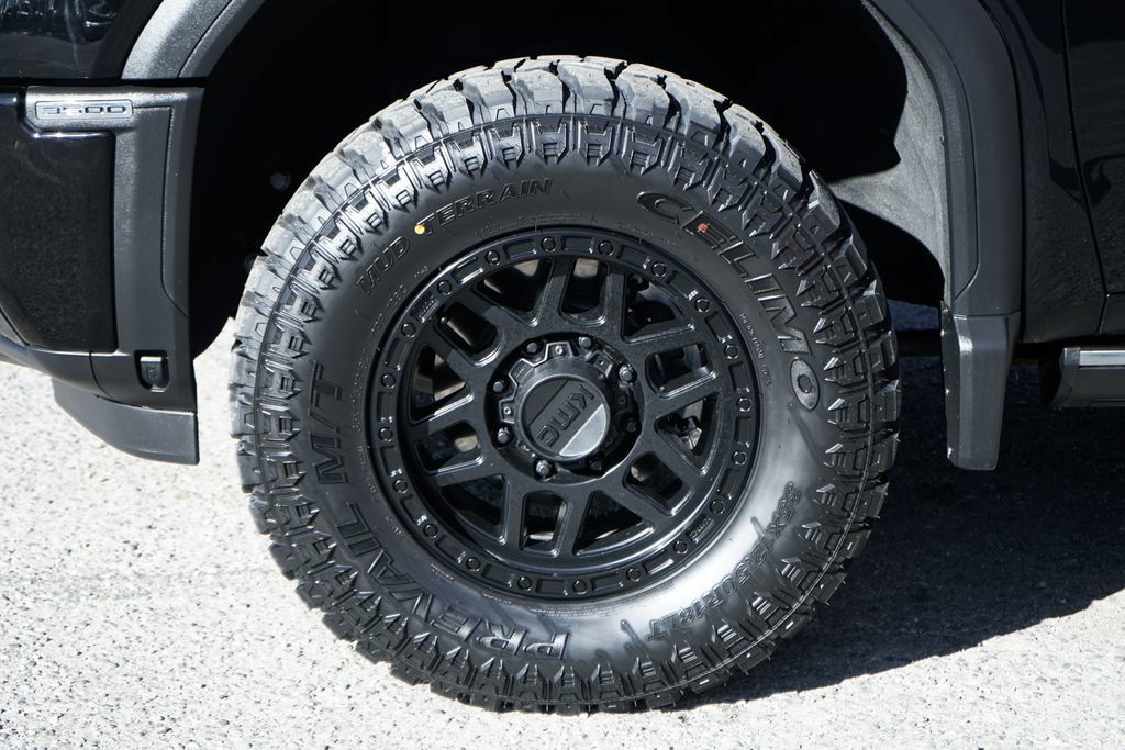 Used 2024 GMC Sierra 3500 Denali Ultimate AWD/4WD image 46