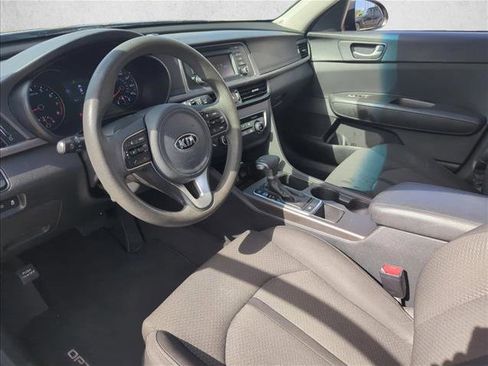 Used 2017 Kia Optima LX image 5