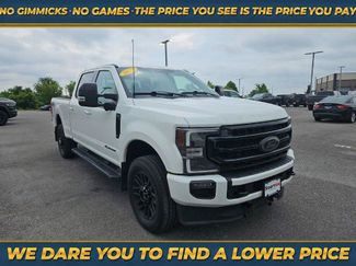 Used 2022 Ford F250 Lariat w/ Black Appearance Package AWD/4WD video 1