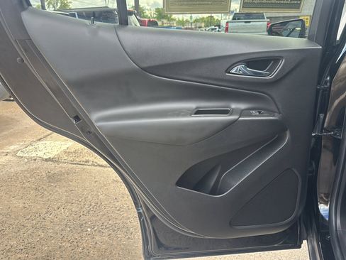 Used 2022 Chevrolet Equinox LT FWD image 21