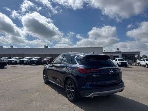 Used 2019 INFINITI QX50 Essential w/ Sensory Package FWD image 15