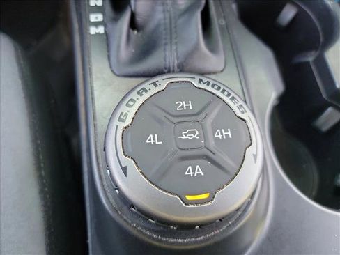 Used 2022 Ford Bronco Black Diamond image 23