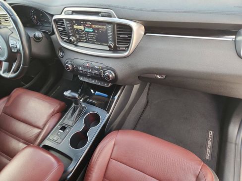 Used 2017 Kia Sorento SX FWD image 30