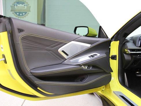 Used 2024 Chevrolet Corvette Z06 w/ Z07 Performance Package RWD image 14