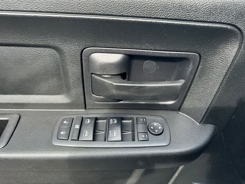 Used 2018 RAM 1500 Express w/ Express Value Package AWD/4WD image 12