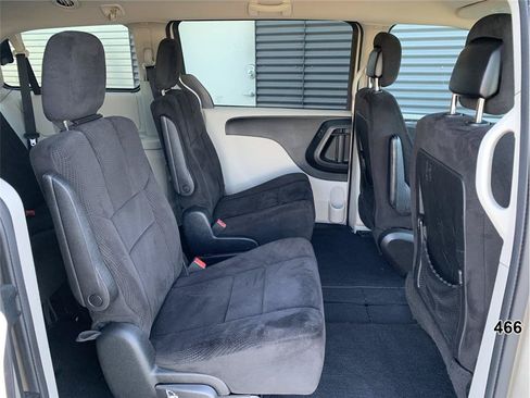 Used 2013 Dodge Grand Caravan SE FWD image 26