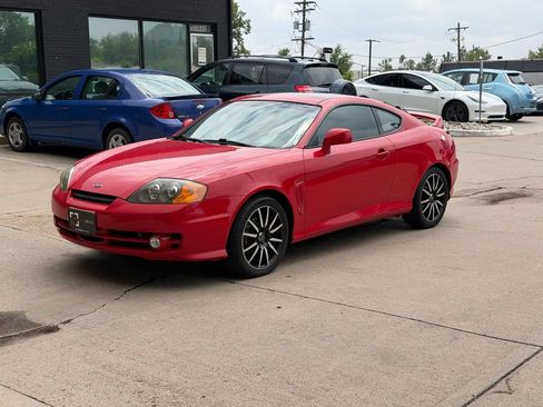 Used 2004 Hyundai Tiburon GT FWD image 14