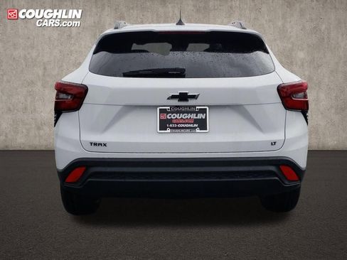 New 2026 Chevrolet Trax LT w/ Driver Confidence Package image 4
