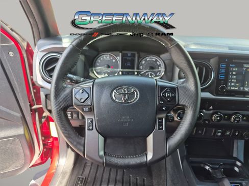 Used 2019 Toyota Tacoma TRD Sport AWD/4WD image 22