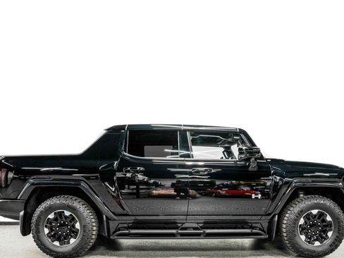 Used 2024 GMC Hummer EV 3X w/ Extreme Off-Road Package image 2