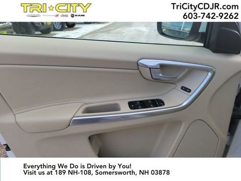 Used 2015 Volvo XC60 T5 image 13