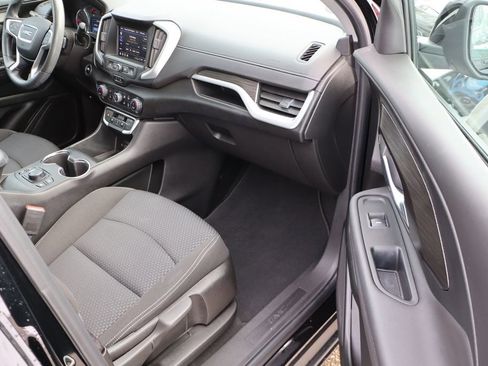 Used 2022 GMC Terrain SLE w/ Driver Convenience Package image 45