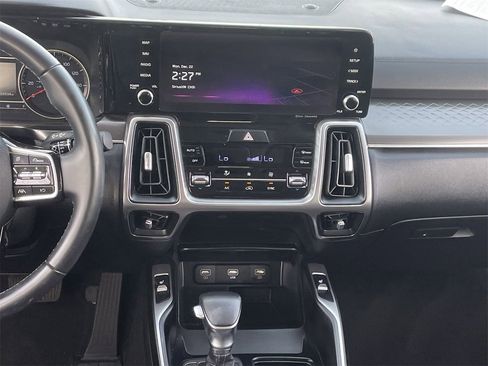 Certified 2022 Kia Sorento S image 14