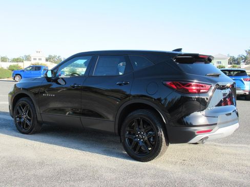 New 2025 Chevrolet Blazer LT image 4