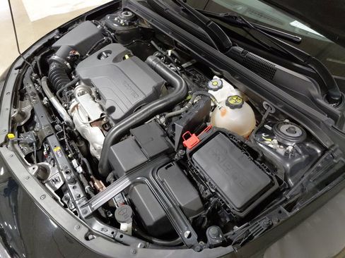 Used 2024 Chevrolet Malibu LT image 41