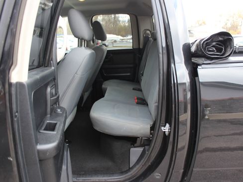 Used 2016 RAM 1500 ST w/ SXT Appearance Group image 30