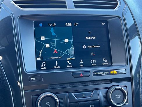 Used 2018 Ford Explorer XLT w/ Equipment Group 202A image 29