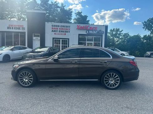 Used 2015 Mercedes-Benz C 300 4MATIC Sedan image 1