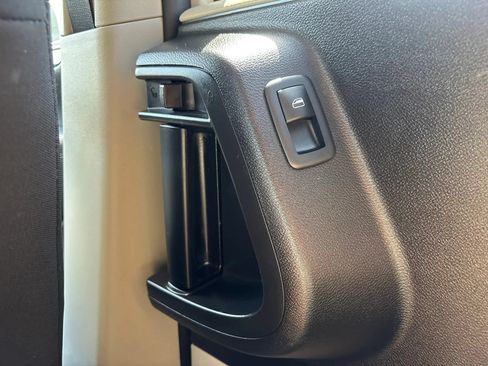 Used 2019 Dodge Grand Caravan SE w/ UConnect Hands-Free Group FWD image 53