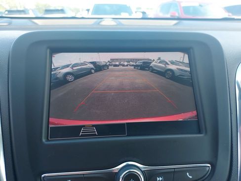 Used 2023 Chevrolet Equinox LT FWD image 22