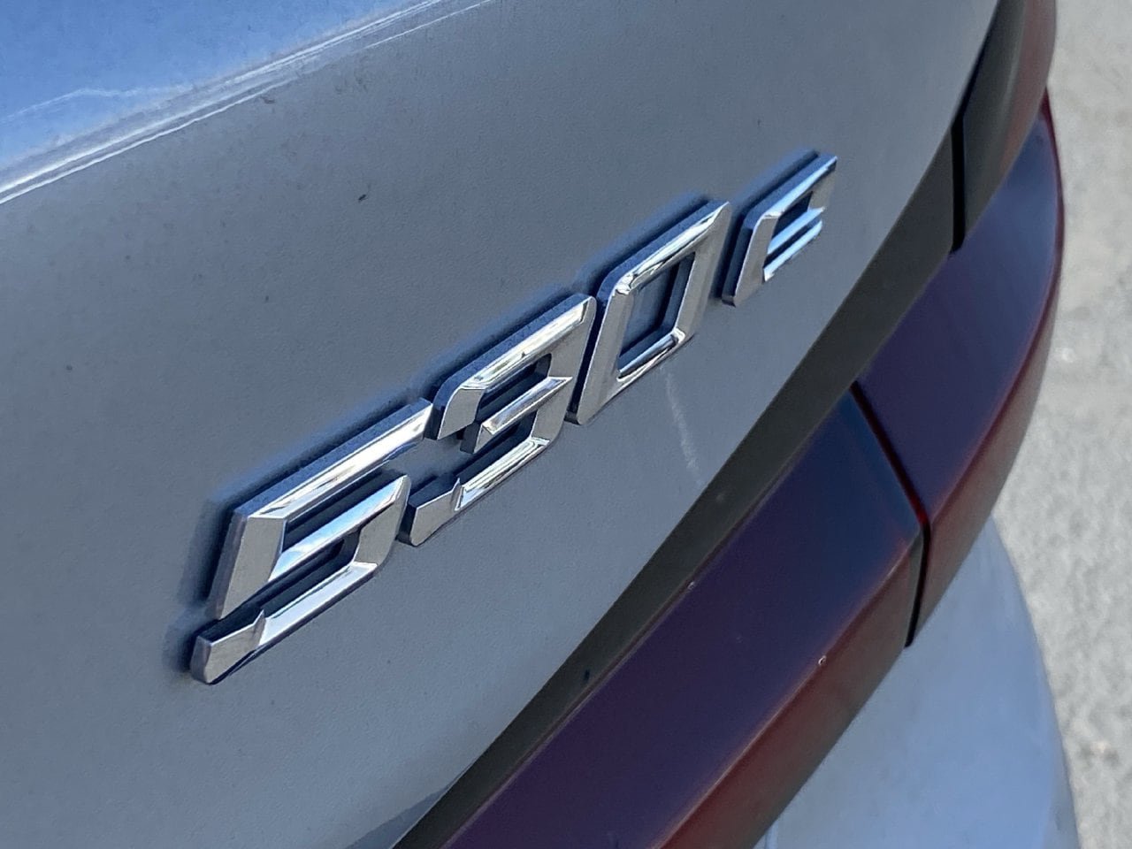 Used 2021 BMW 530e w/ Premium Package RWD image 5