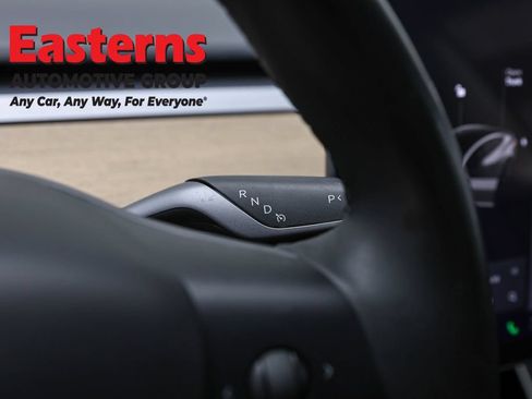Used 2018 Tesla Model 3 Long Range RWD image 13