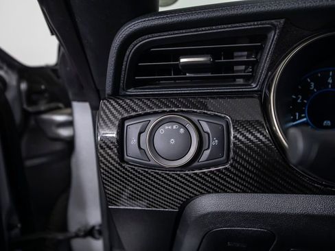 Used 2020 Ford Mustang Shelby GT500 w/ Technology Package image 35