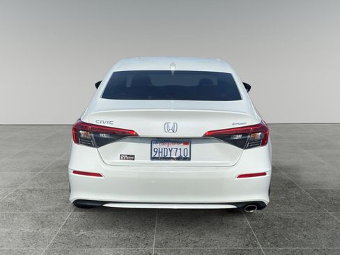 Used 2023 Honda Civic Sport image 4