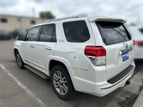 Used 2013 Toyota 4Runner Limited w/ Convenience Pkg AWD/4WD image 4