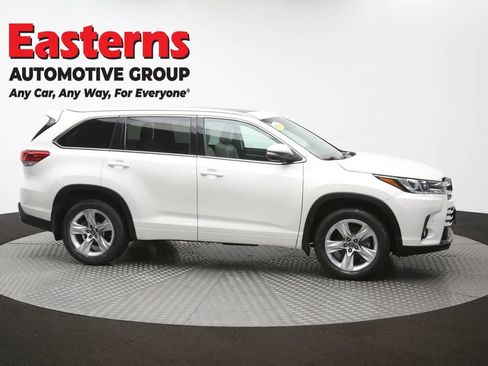 Used 2017 Toyota Highlander Limited Platinum AWD/4WD image 52