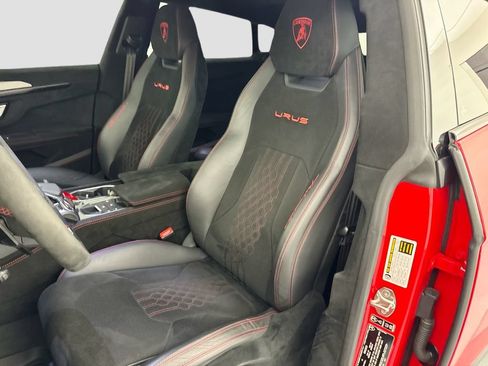Used 2023 Lamborghini Urus Performante AWD/4WD image 22