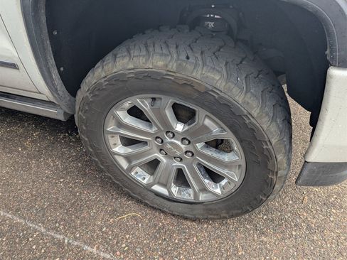 Used 2017 GMC Sierra 1500 Denali w/ Denali Ultimate Package image 5