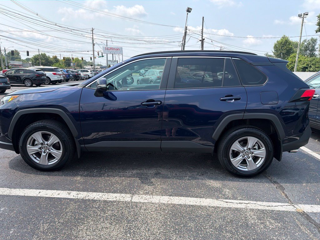 Used 2025 Toyota RAV4 XLE w/ Convenience Package FWD image 4