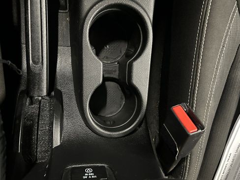 Used 2015 Jeep Wrangler Unlimited Sahara w/ Connectivity Group image 38