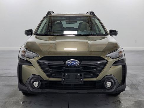 Certified 2025 Subaru Outback Premium image 3