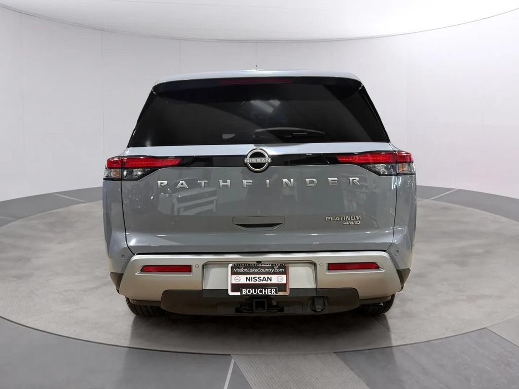 Used 2025 Nissan Pathfinder Platinum w/ Cargo Package AWD/4WD image 4