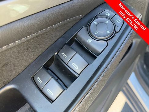 Used 2024 Chevrolet Traverse LT FWD image 26