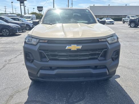 Used 2023 Chevrolet Colorado W/T RWD image 8
