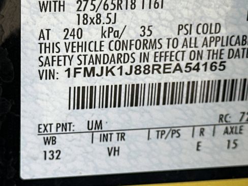 Used 2024 Ford Expedition Max XLT image 33