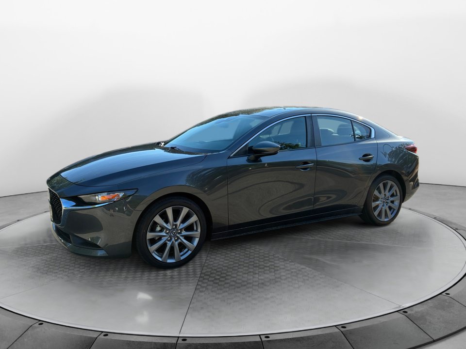 Used 2022 MAZDA MAZDA3 s FWD image 3
